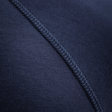 Detaljebillede af M-Tac Raglan Athlete sweatshirt med raglanærmer, der viser sømkvalitet og materialestruktur i marineblå farve.