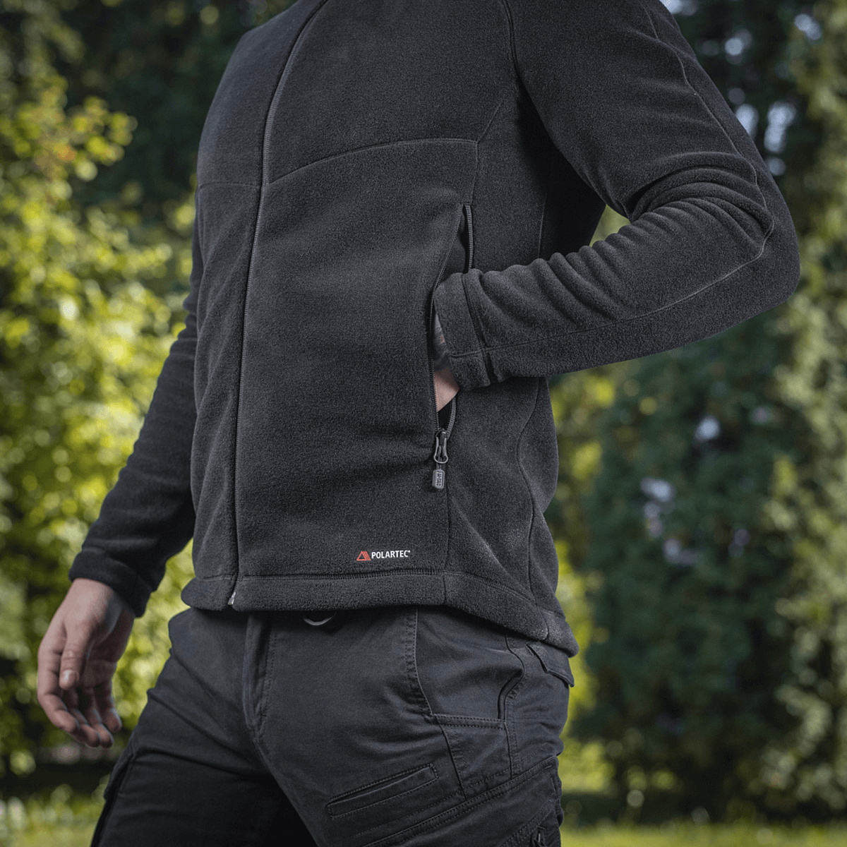 M-Tac Sprint Fleece Sweatshirt Polartec i sort, udendørs passende til daglig brug og aktiviteter, holdbart og blødt Polartec 200 fleece.