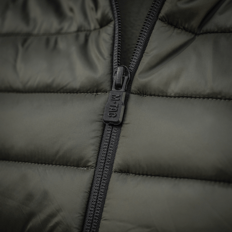 Nærbillede af M-Tac Stalker Gen.III Jakke lynlås med YKK lynlåse og nylon toplag.