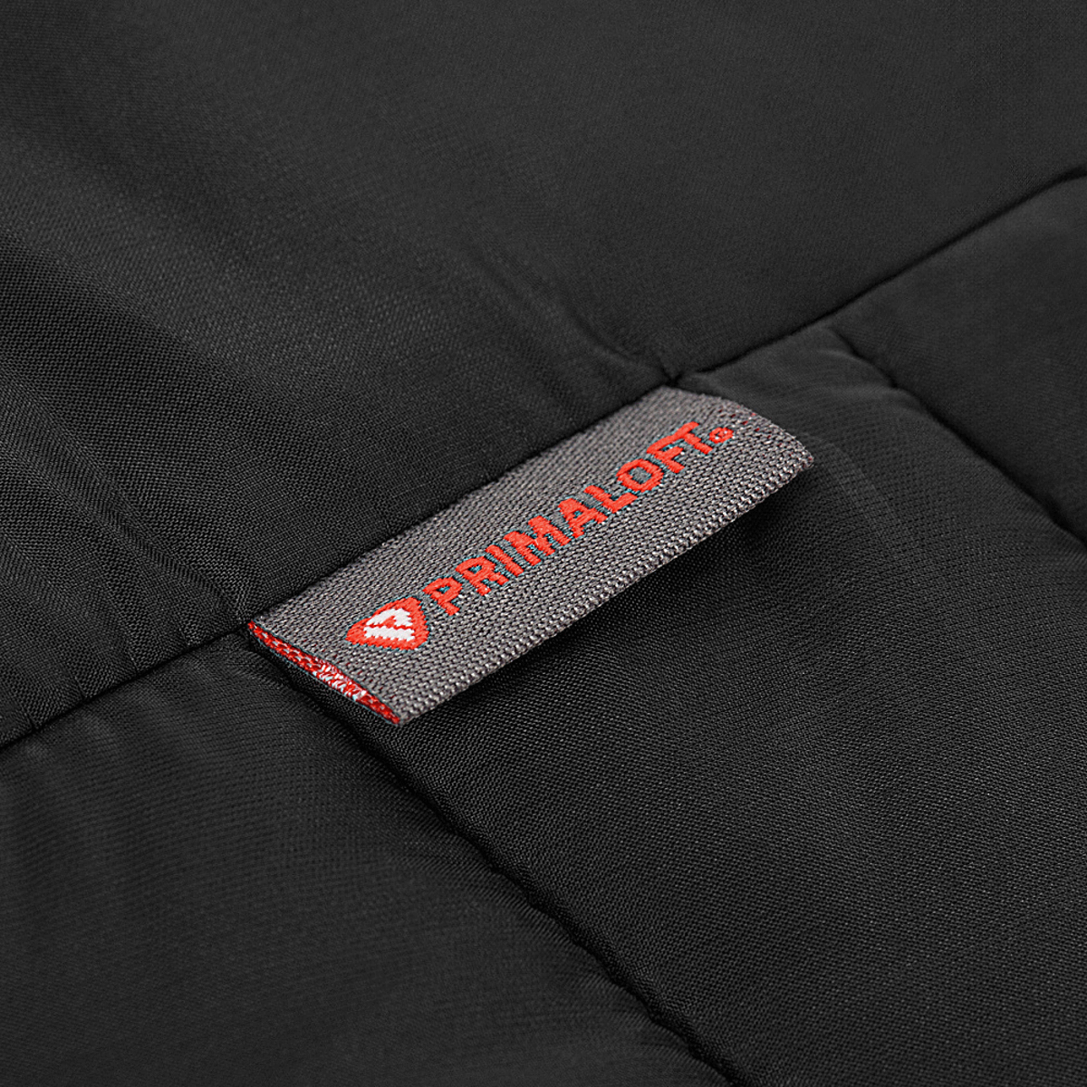 Detalje af M-Tac Damevest Primaloft med Primaloft-isolering, viser kvalitet og stil i kvinders vestdesign.