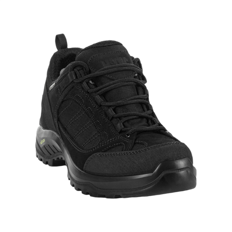 M-Tac Sneakers Tactical Demi-Season Pro Line med Vibram-sål, designet til træning og taktiske aktiviteter, i sort suede og Cordura.