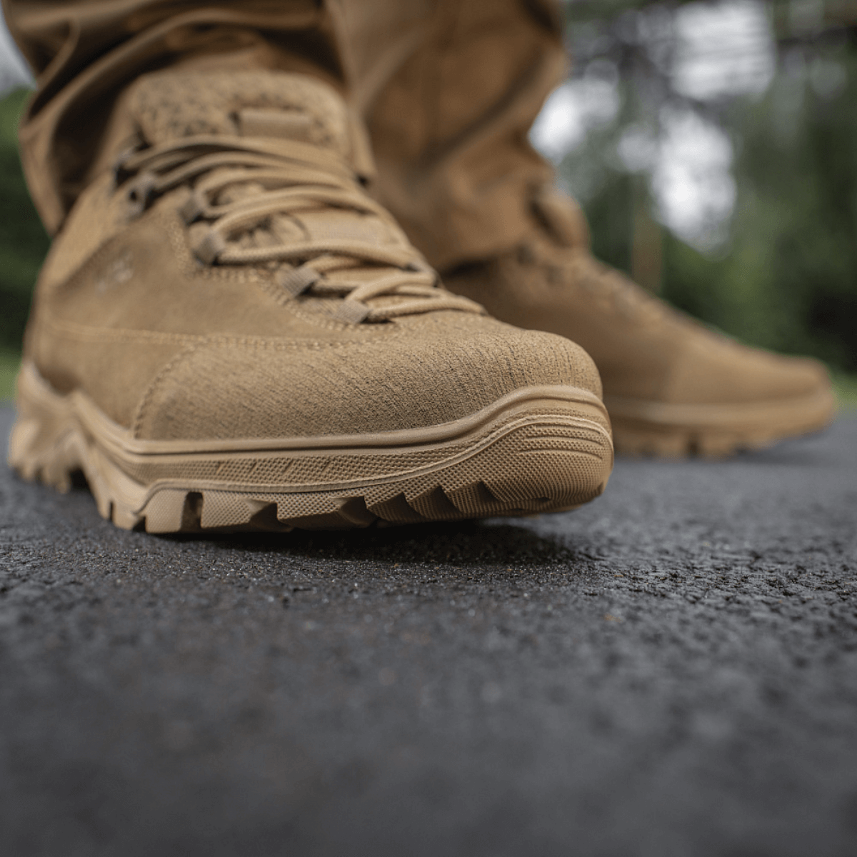 M-Tac Tactical Sneakers Patrol R Vent i slidstærkt læder, ideelle til trekking og outdoor-aktiviteter, med skridsikker sål.