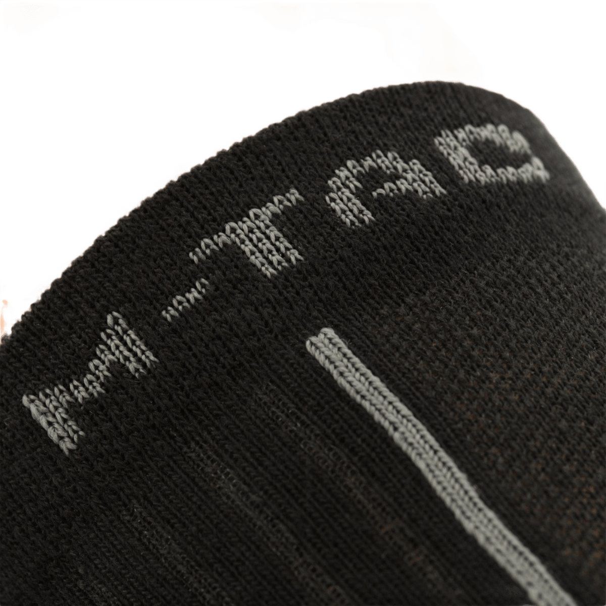 M-Tac Letvægtssokker Mk.3 med ergonomisk design for trekking, åndbar og let – ideel til sommerbrug og daglig komfort.