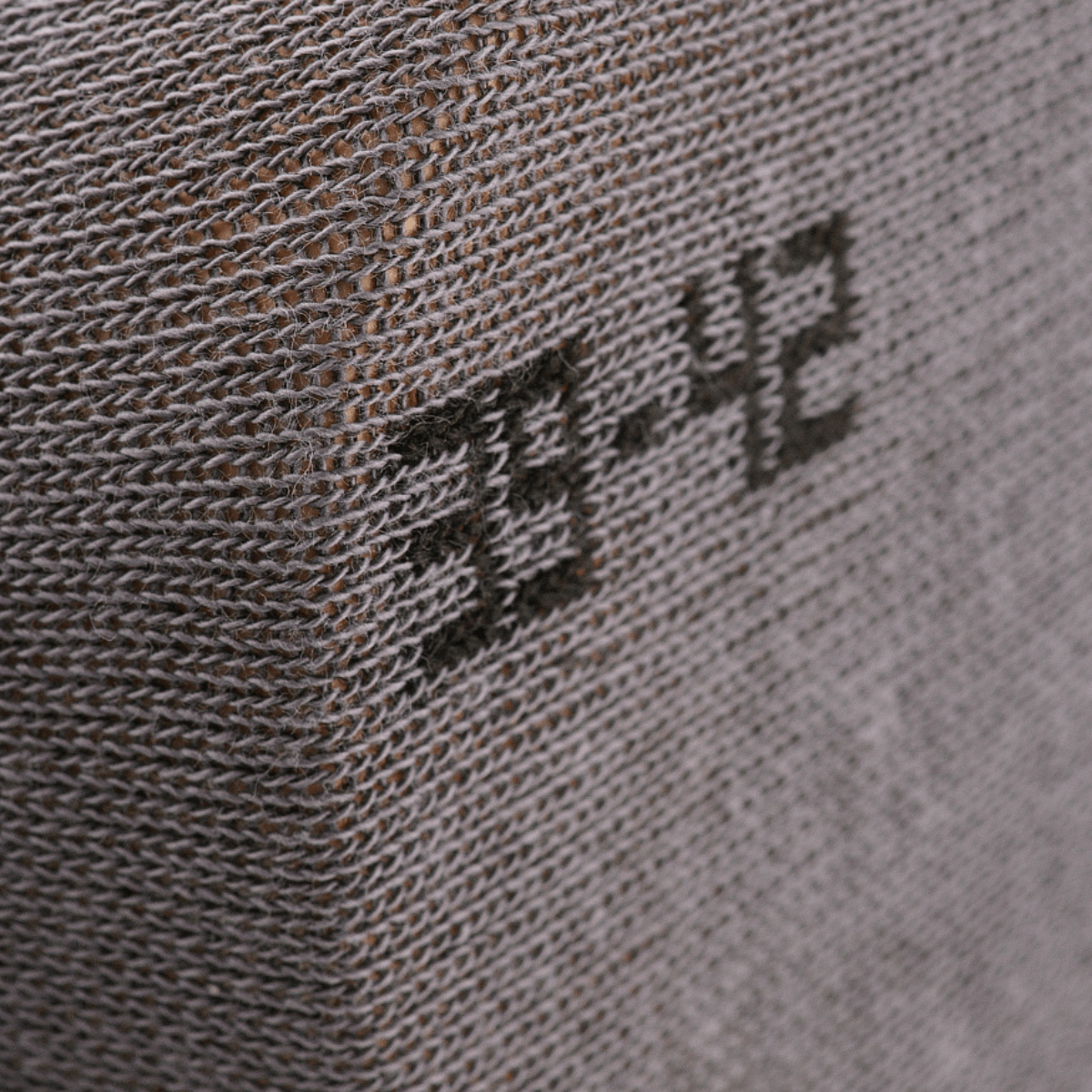 M-Tac Letvægtssokker Mk.3 i grå farve med størrelse 39-42, perfekt til sommertrekking og komfortable, åndbare materialer.