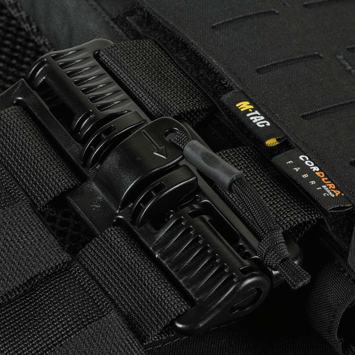 M-Tac Plate Carrier Cuirass FAST QRS Gen.II med 2M ROC spænde og slidstærkt Cordura 500D materiale til pladebeskyttelse