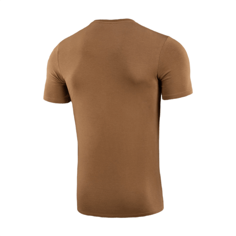 M-Tac T-Shirt Surf Club i brun med kortærmet design, inspireret af ukrainske specialoperationer og surfscener. Materiale: 93% bomuld, 7% elastan.