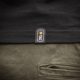 M-Tac T-Shirt Logo med camouflage, blød bomuldsblanding og slogan 'Born by Revolution – Hardened by War' på ærme.