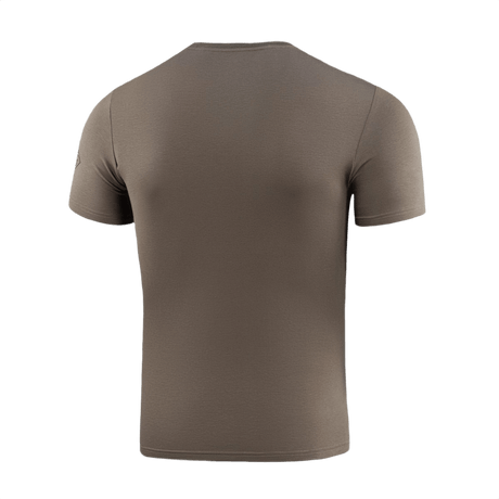 M-Tac T-Shirt Delivery Service set bagfra, inspireret af Pin-Up-kultur fra Anden Verdenskrig, i en blød og elastisk bomuldsblanding.