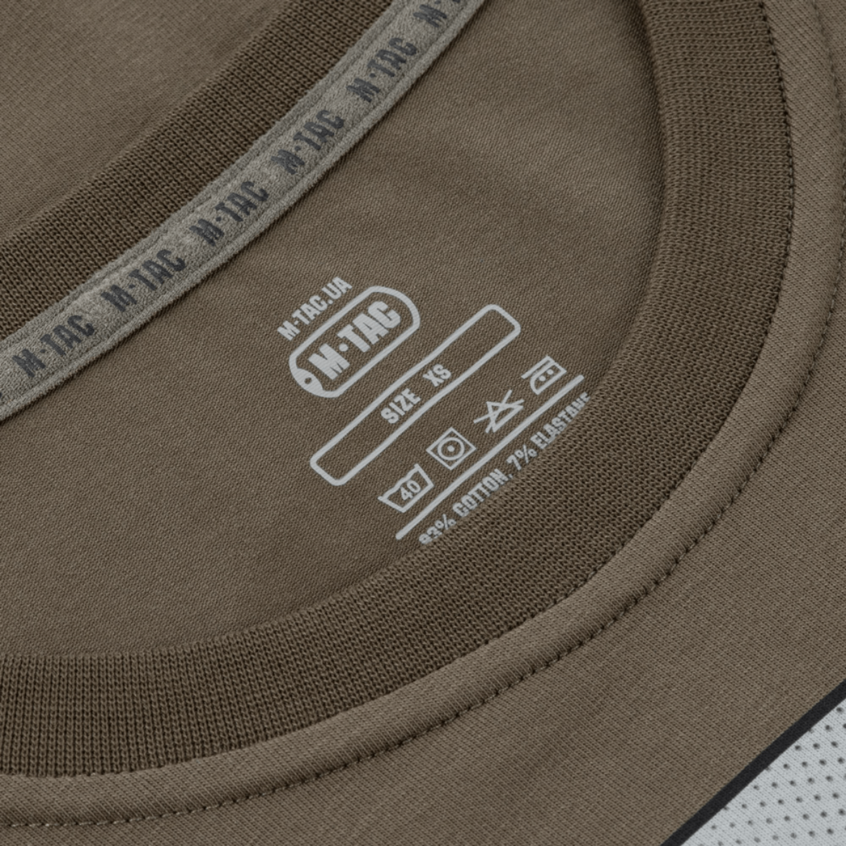 M-Tac T-Shirt Comics Drone Girl label med størrelse og materialeblanding