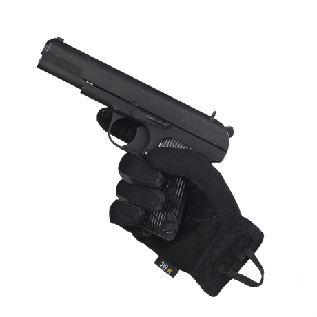 M-Tac Handsker Scout Tactical i sort, med pistol grebet i højre hånd for optimal komfort og beskyttelse under brug.