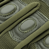 Close-up af M-Tac Handsker Assault Tactical Mk.4 viser forstærket læderhåndflade og kno-pads for non-slip greb i alle vejrforhold.