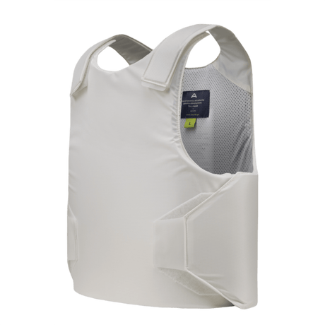 Anorak Titanium® Concealable IV Stik & Skudsikker Vest med NIJ niveau IIIA beskyttelse i skjult design.