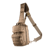 M-Tac Urban Line City Hunter Hexagon Bag med skulderrem og lommeinddeling til optimal organisering af daglige ejendele.