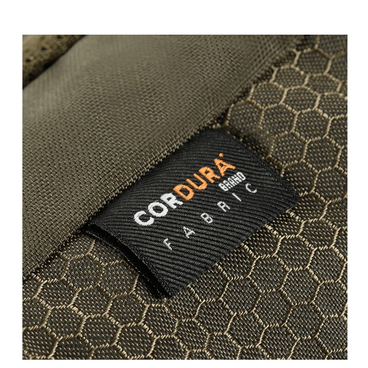 M-Tac Konvert Taske Elite lavet af holdbar Cordura stof i nærbillede, viser kvaliteten af Cordura 500D og Cordura Hex 1000D materialer.