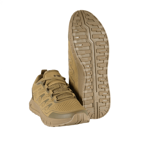M-Tac Tactical Summer Sport Sneakers i sandfarve med robust EVA-sål og gummiforstærkning. Designet til komfort i varmt vejr.