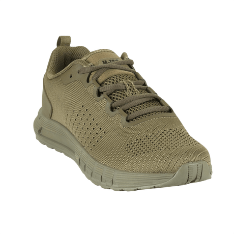 M-Tac Summer Light Sneakers i sandfarve, lette og holdbare taktiske sko med gummiforstærkning til sommerbrug.