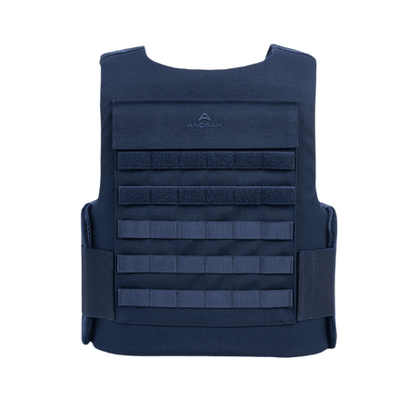 Anorak Duty III-M Cover med ergonomisk design og PALS-webbing til politibetjente og Kystvagten, ideel til funktionalitet og beskyttelse.