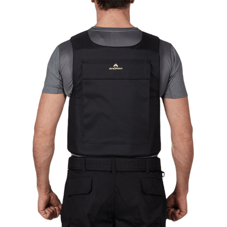 Bagfra visning af Anorak Duty IV Cover i sort med ergonomiske funktioner, designet til politiet og kystvagten.