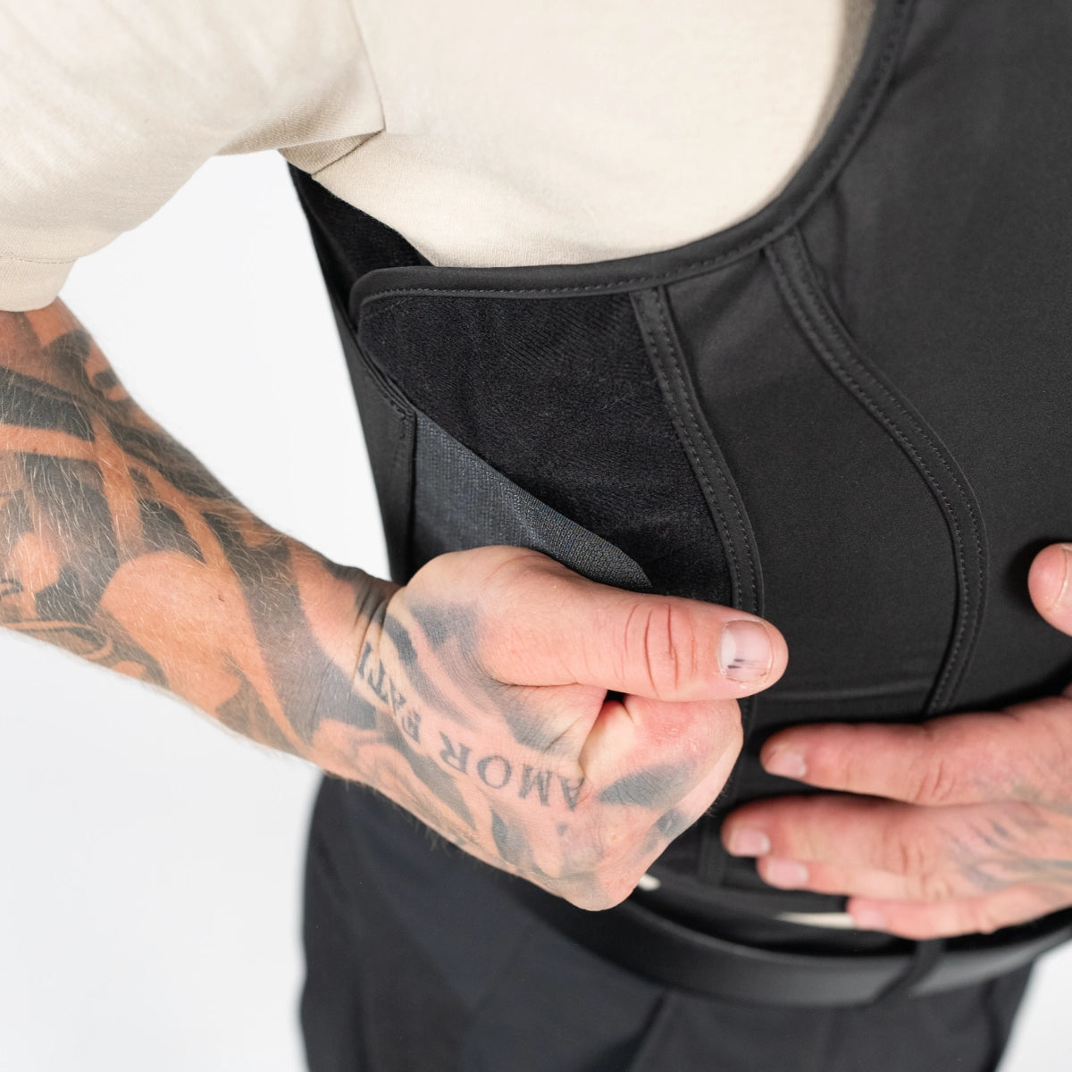 Elite Armor Xtreme Stik & Skudsikker vest spænd siden