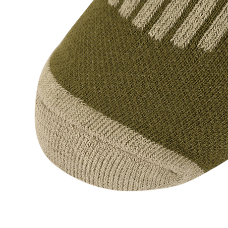 Nærbillede af M-Tac Coolmax 75% XLong Sokker med elastisk og åndbart design til maksimal komfort og termoregulation.