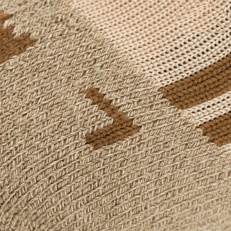 Nærbillede af M-Tac Coolmax 35% Sokker Outdoor i beige og brun tekstur, ideel til udendørsaktiviteter, fremstillet med avanceret teknologi.