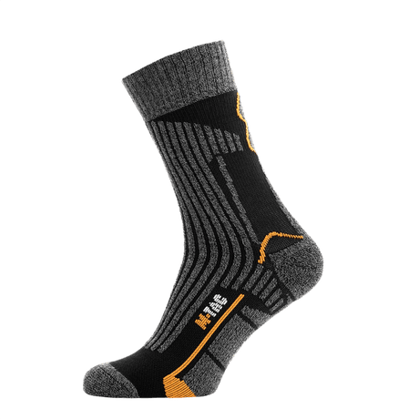 M-Tac Coolmax 75% Sokker til outdoor aktiviteter med optimal fugttransport og anatomisk pasform for komfort og bevægelsesfrihed.