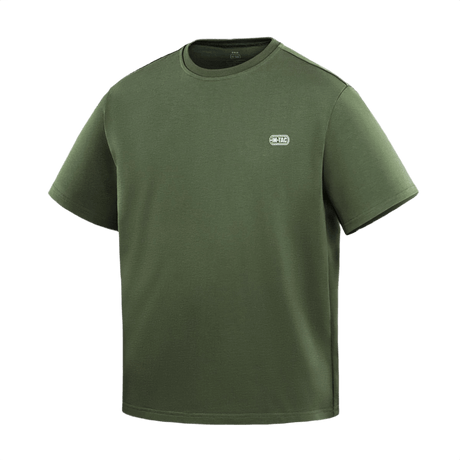M-Tac Cotton HARD T-shirt i olivengrøn med oversize snit og reflekslogo på brystet, lavet af 100% bomuld for komfort og holdbarhed.