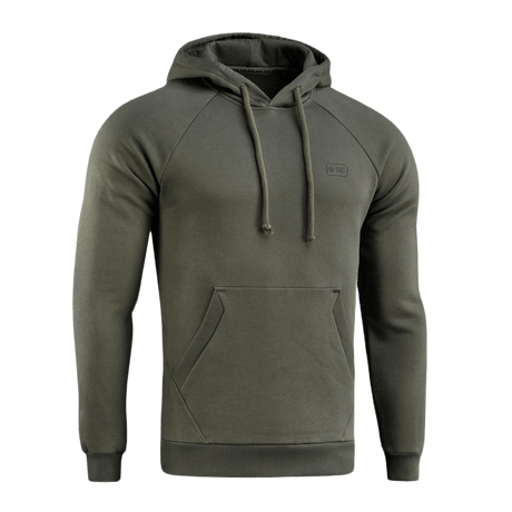 M-Tac Cotton Raglan Hard Hoodie i oliven med kængurulomme og hætte. Perfekt til hverdagsbrug med stilfuld raglanærme.