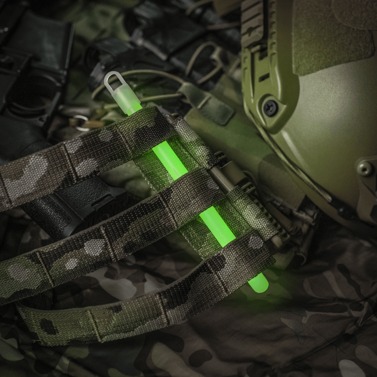 M-Tac Glow Stick 15 cm fastgjort til kamouflagesudstyr i mørkt miljø