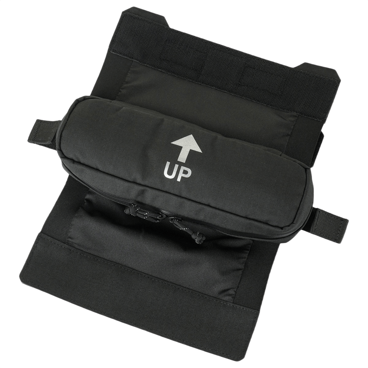M-Tac Horizontal Medical Pouch ROLL Elite rulle i sort med "UP" pil, lavet af Cordura 500D til montering på plate carrier.