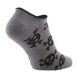 M-Tac Let Sommersokker Pirate Skull i gråt materiale med piratkranie design, ideel til løb og varmt vejr aktiviteter.