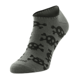 Grå M-Tac Let Sommersokker Pirate Skull med ergonomisk pasform og pirat-motiv, perfekt til sport og fritid i varmt vejr.