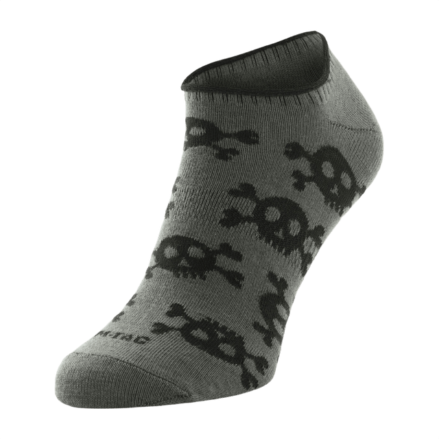 Grå M-Tac Let Sommersokker Pirate Skull med ergonomisk pasform og pirat-motiv, perfekt til sport og fritid i varmt vejr.