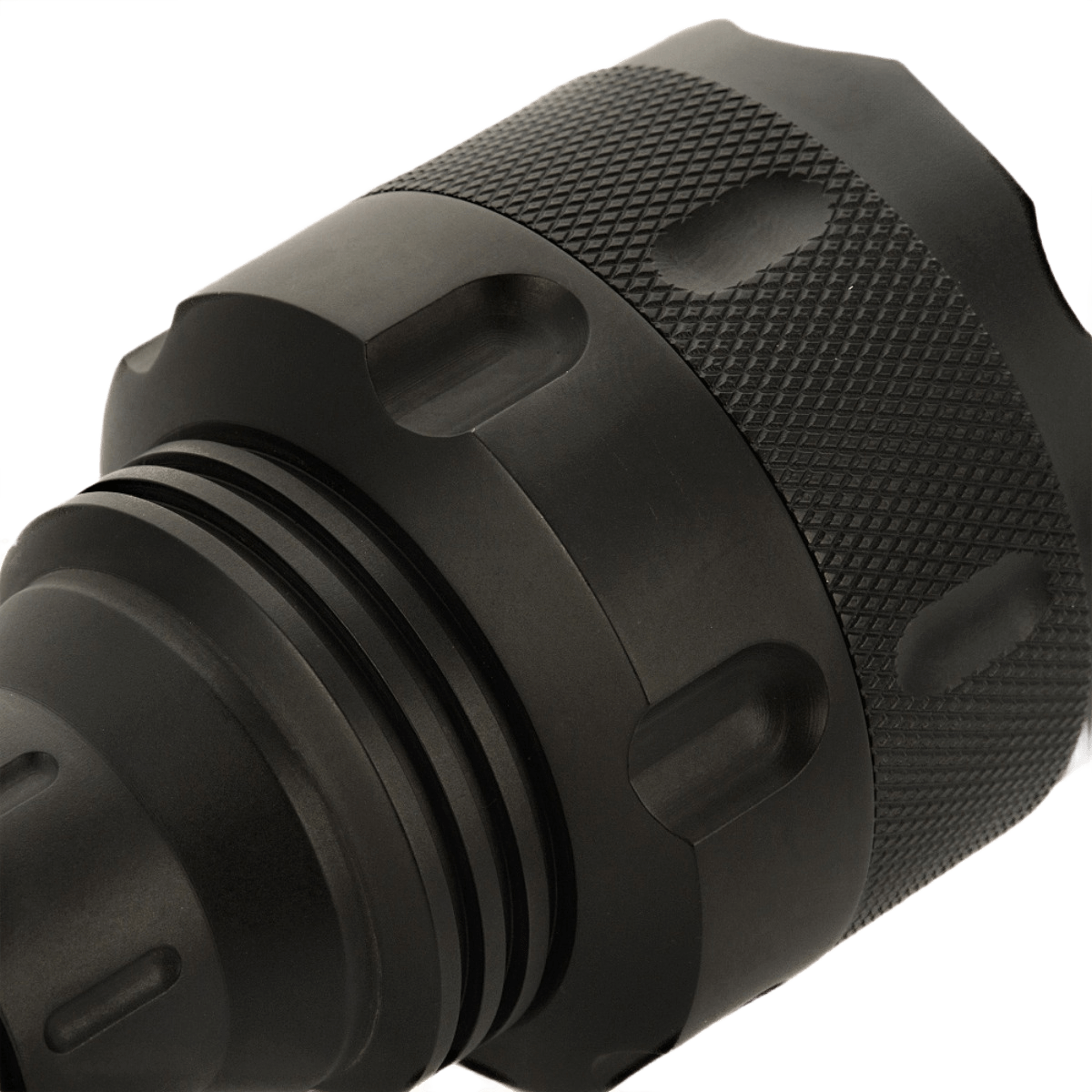 M-Tac Lommelygte ML-8 i anodiseret aluminium med kraftfuld LED lysstyrke, ideel til outdoor og hjem.