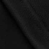 Detalje af M-Tac Sweating Ninja-Balaclava stofstruktur i 100% polyester, der effektivt leder fugt væk fra huden under aktivitet.