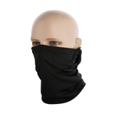 M-Tac Sweating Ninja-Balaclava i sort på mannequin, ideel til at beskytte luftvejene og holde huden tør under udendørs aktiviteter.