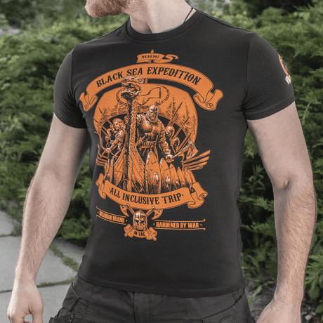 M-Tac T-shirt Black Sea Expedition til hverdag og aktiv livsstil med sort design og MagnaColours® print.