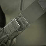 M-Tac taske til 2 magasiner i slidstærkt cordura, militær- og politibrug, tæt billede af lukning med velcro, taktik udstyr.