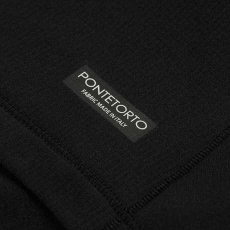Close-up af M-Tac Vinter Baselayer Thermo Shirt lavet af Pontetorto fleece.