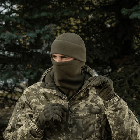 M-Tac Watch Cap Elite Fleece Beanie Hat Slimtex i taktisk brug, varm og let hue til koldt vejr, perfekt til friluftsliv og vinteraktiviteter.