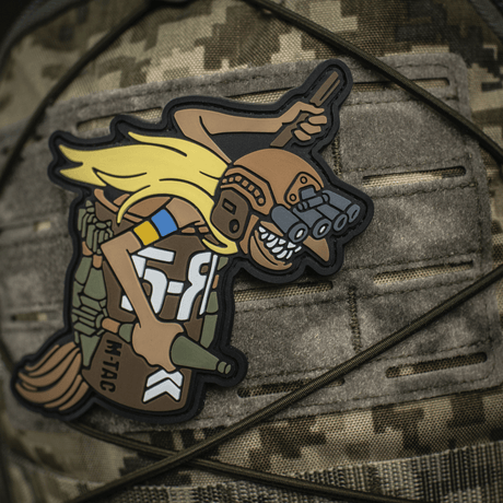 M‑Tac Patch Baba-Yaga Vertical i PVC, inspireret af droner med natkikkert og granater. 3D-design PVC patch, velcro fastgørelse