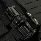 Detaljer af M-Tac Plate Carrier Cuirass FAST QRS XL Gen.II lavet af holdbart Cordura 500D med hurtig-lås 2M ROC spænde